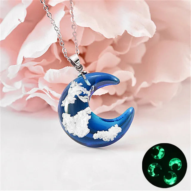 Manual Resin Ball Crescent Moon Chain Necklace Women Blue Sky White Cloud Necklace Fashion Jewelry Gift for Girlfriend Dropship