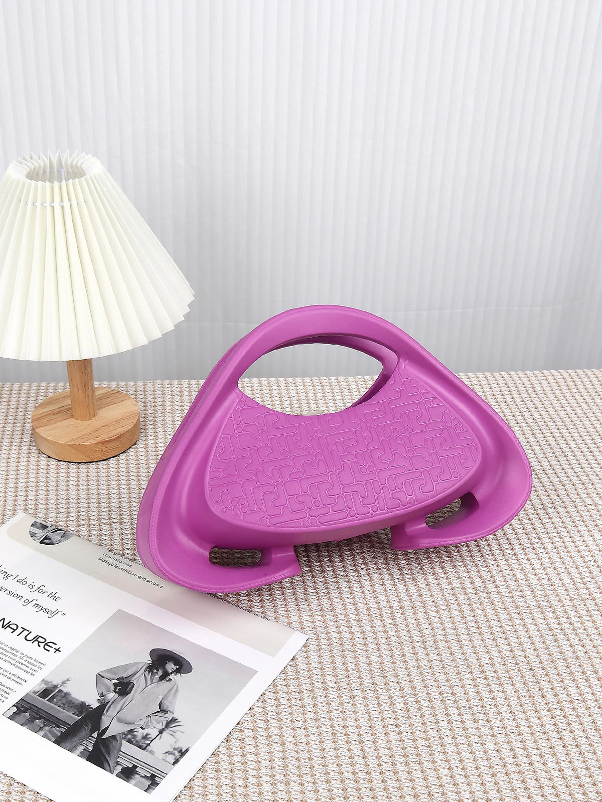 Unique Handheld Bag for Women's 2024 New Versatile Handheld Saddle Bag with a Small Texture for Casual Crossbody Bag