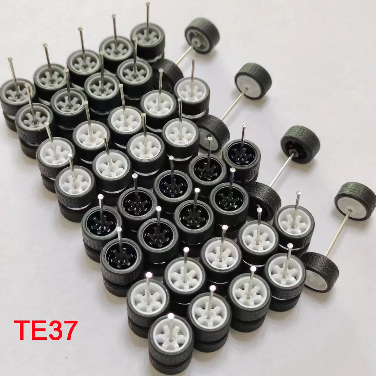 20 Sets 1/64 Alloy Car Wheels w Rubber Tires Axles for 1:64 Mini Model Cars Matchbox Domeka HW