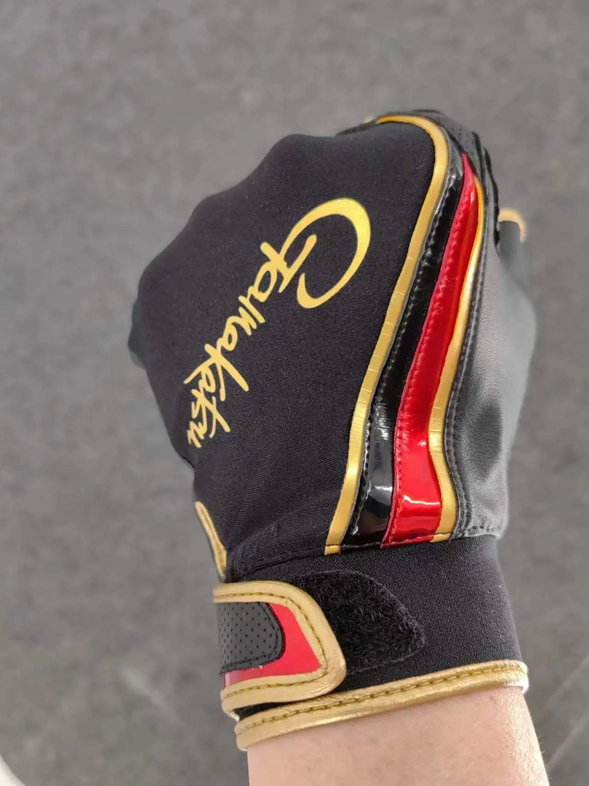 2023 New Gamakatsu Fishing Gloves Anti-Cut Fly Fishing Gloves UV Protection Outdoor Half-Finger Breathable Leather Sport Gloves