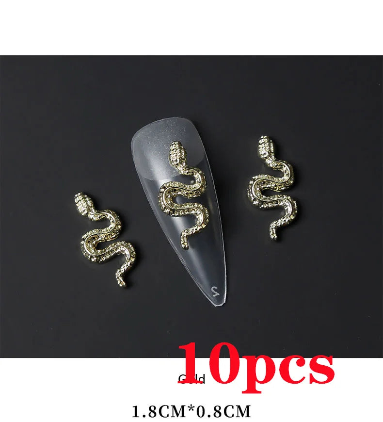 1 Bag Random Luxury Nail Art Dangle Jewelry  (Heart Bowknot)  Mixed Style 3D Nail Art Charms Tassel Design Alloy Nail Art Dangle