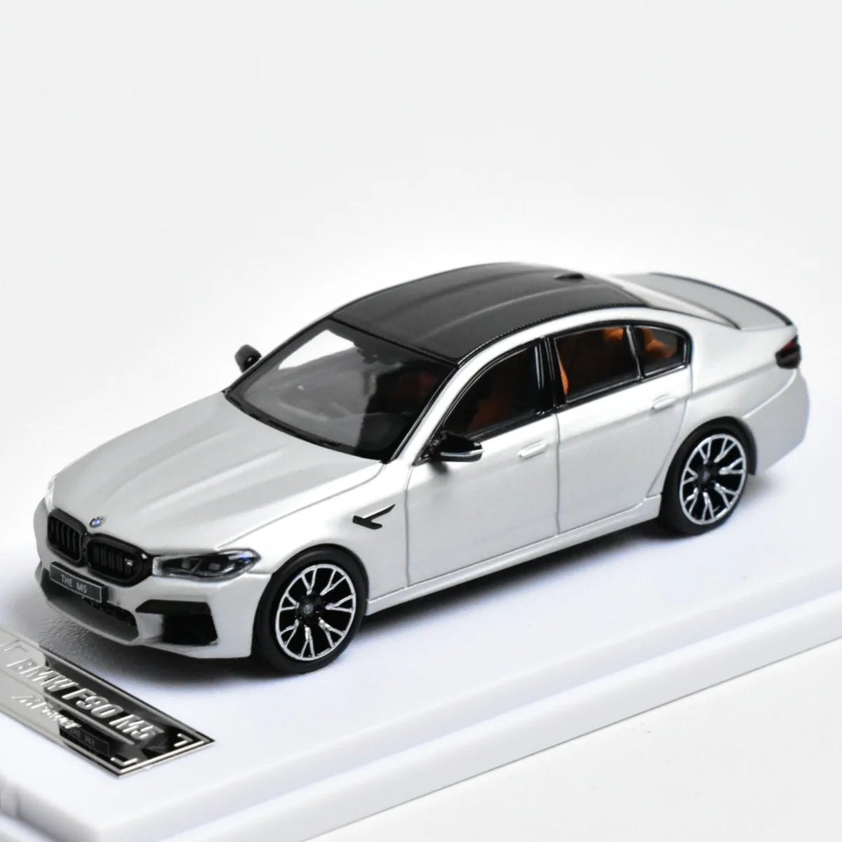 Howie Model HM 1:64 M5 F90 Diecast Model Car