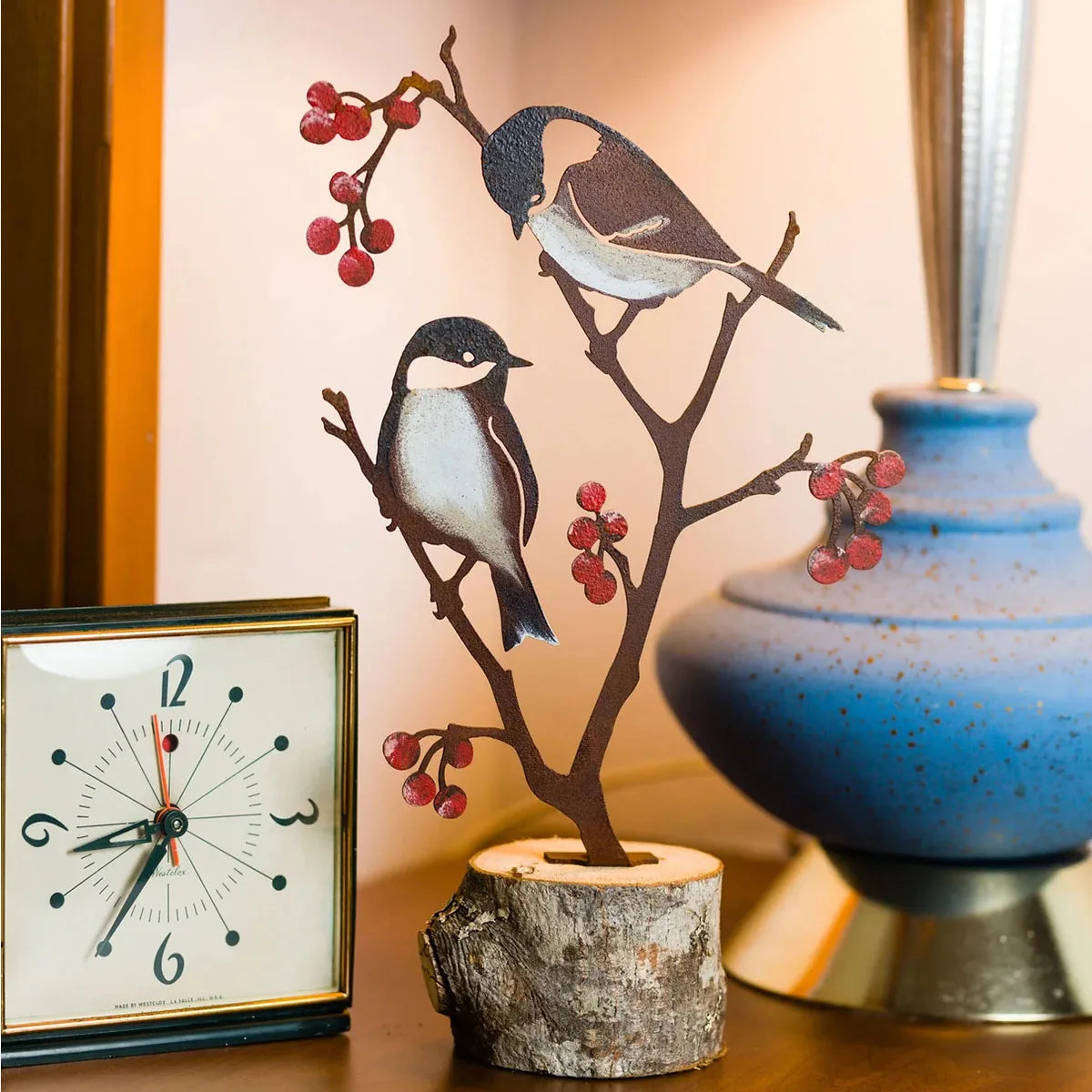 1Pc Iron Art Bird and Berry Painted Decoration, Hangable Art Piece |   Fence Decoration |   Railing Decoration |   Gardening Art |   Gardening Gifts, DIY Foldable Design.