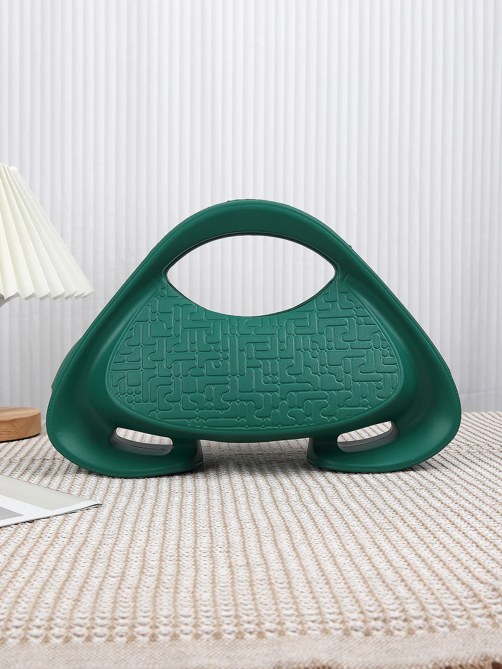 Unique Handheld Bag for Women's 2024 New Versatile Handheld Saddle Bag with a Small Texture for Casual Crossbody Bag