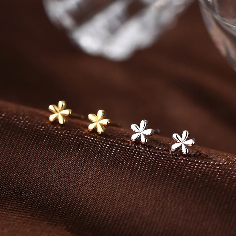Girls' Minimalist Simple Stud Earrings Simple Little Flower Golden/White Nail Female Trendy Piercing Ear Accessories Cute Gifts