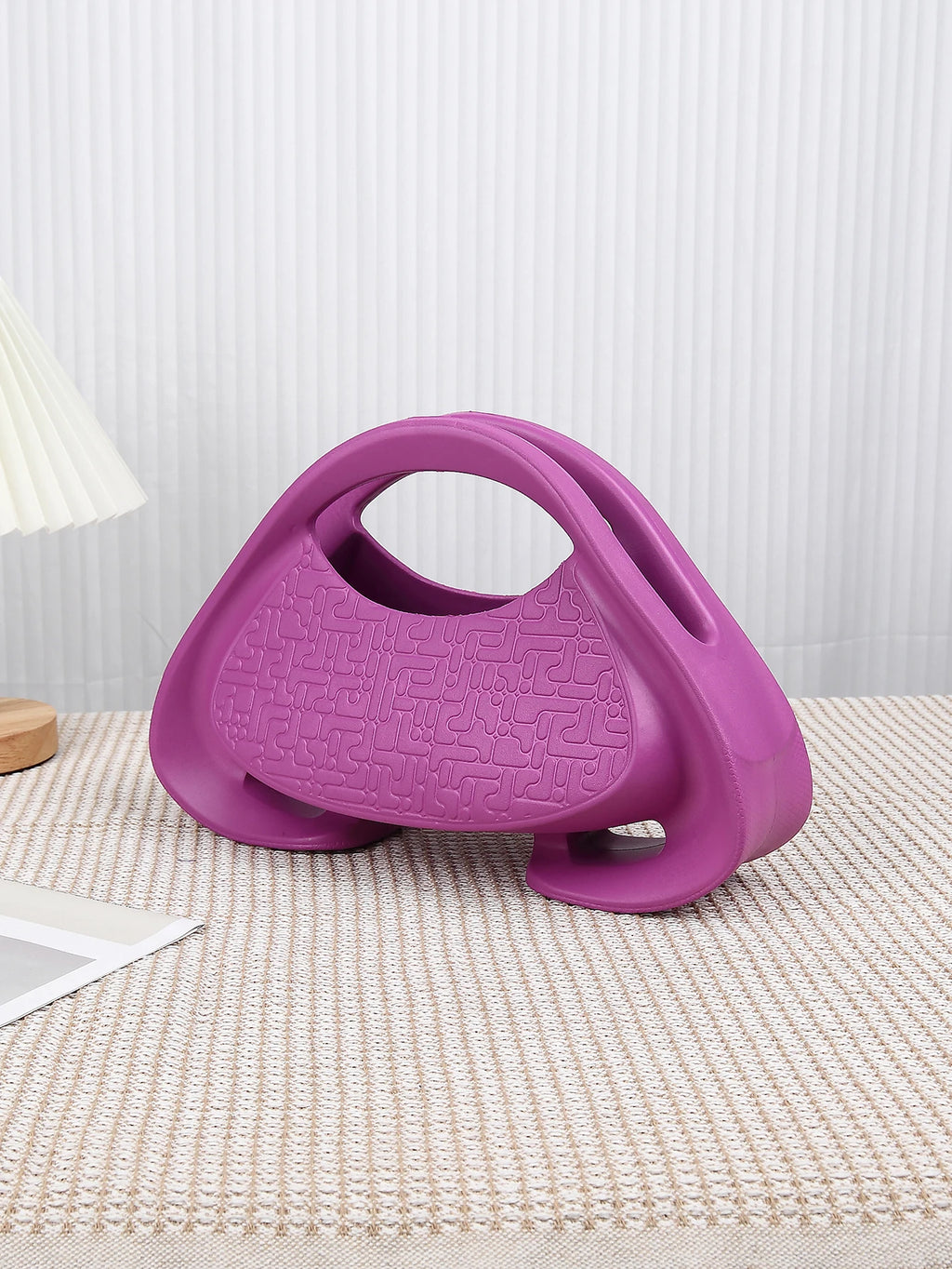 Unique Handheld Bag for Women's 2024 New Versatile Handheld Saddle Bag with a Small Texture for Casual Crossbody Bag