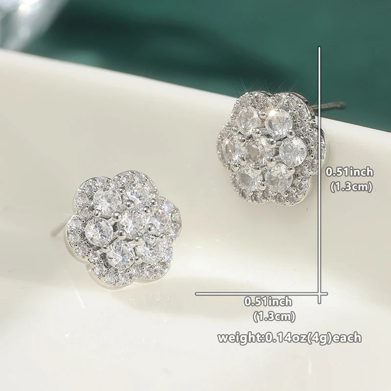 Delicate stud earrings for men and women Square accessories suitable for wedding parties go with everything