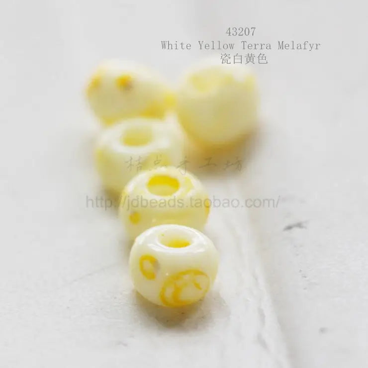 DIY Supply-10 Grams Czech Glass Preciosa 6/0 Seed Beads - Size 6 (6C3)