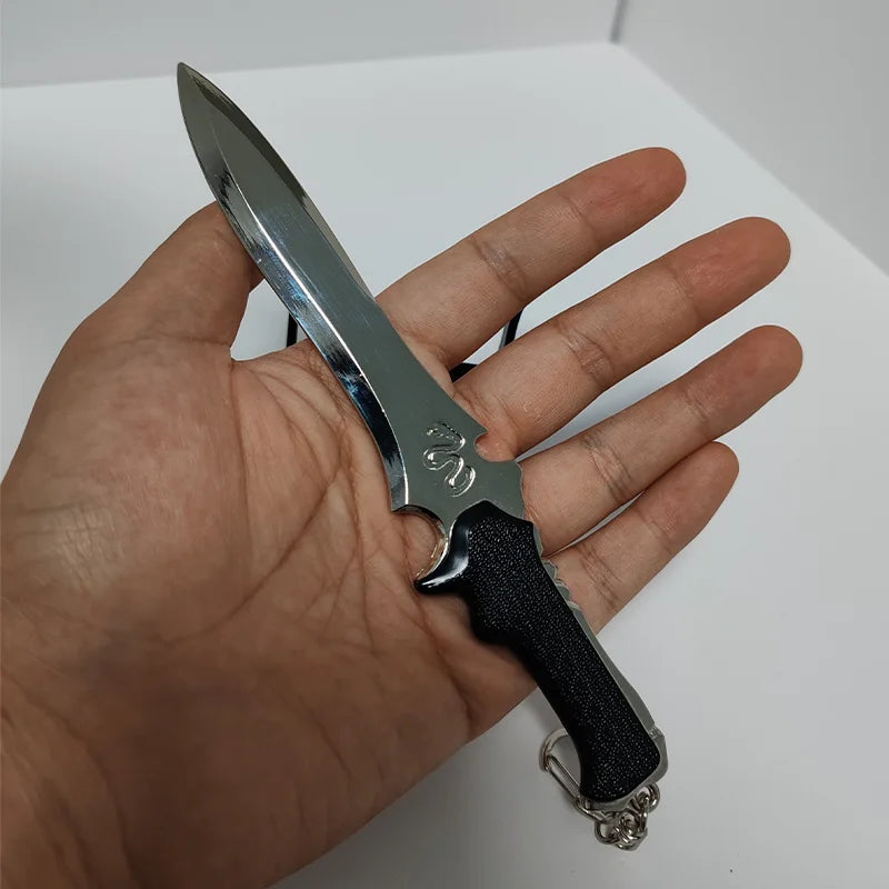 18cm Leon Knife Toy Sword with Holster Game Peripherals Outdoor Fun Safety Unsharpened Desktop Ornament Gifts Pendant