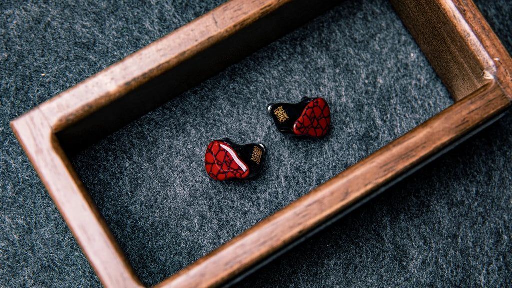 Punch Audio Martilo IEM  Hifi Earphone with Immersive Bass and Custom 1 Planar + 2 BA + 2 DD