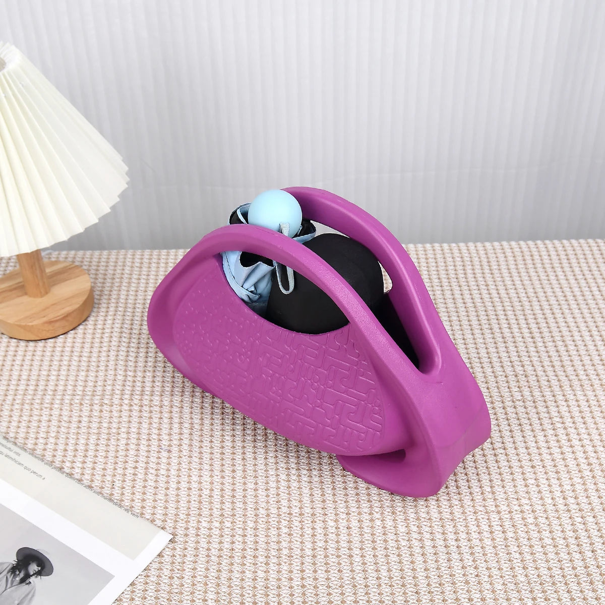 Unique Handheld Bag for Women's 2024 New Versatile Handheld Saddle Bag with a Small Texture for Casual Crossbody Bag