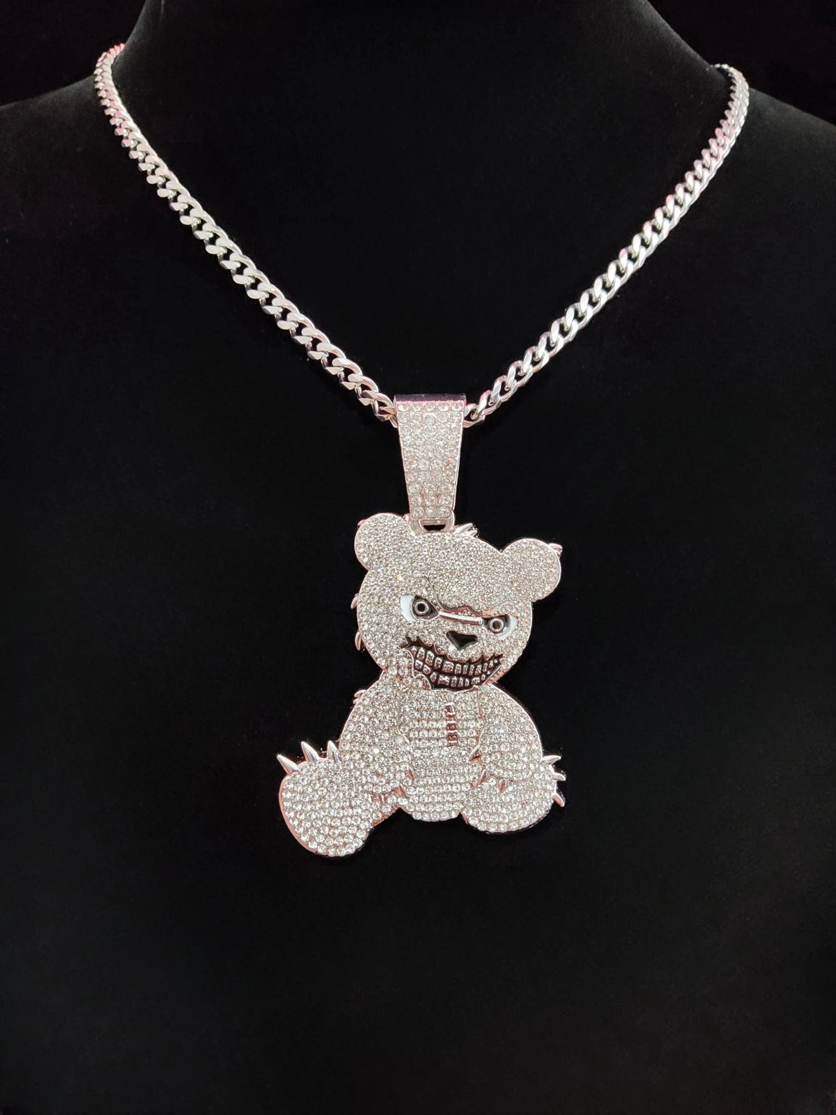 2024 New Arrival Hip Hop Bear Shape Pendant Necklace Men Women Chain Iced Out Bling Bling Necklaces HipHop Jewelry Fashion Gift