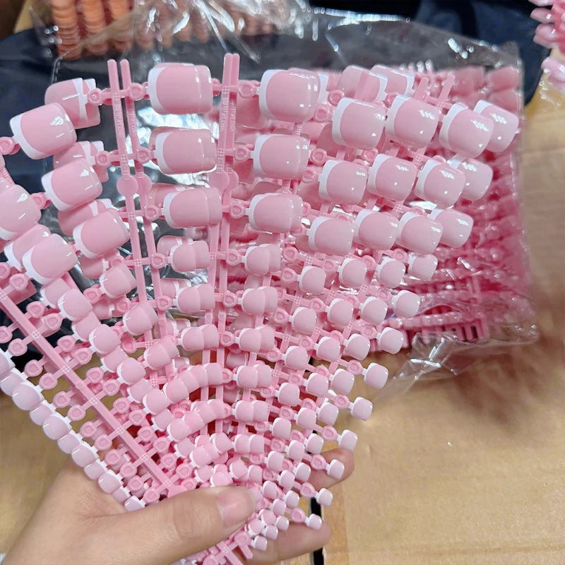 120pcs Short Square False Toe Nail Tips Pink French Soft Gel Press on Toenails White Edge Fake Toe Nails Full Cover Toe Nail Tip