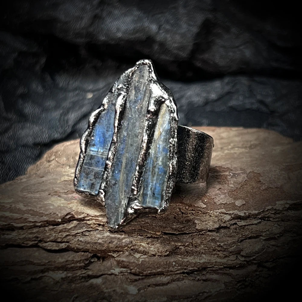 Natural Blue Crystal Ring Adjustable Open Design Vintage Rough Metal Setting Unique Flash Stone Jewelry for Boho Gothic Style