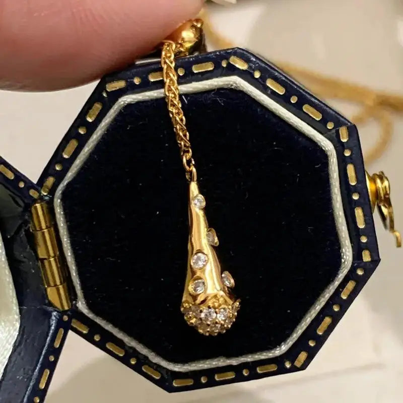 Simple New in Light Luxury Collarbone Chain Fashion Exquisite Tassel Pendant for women Style Wedding Fine Party Jewelry