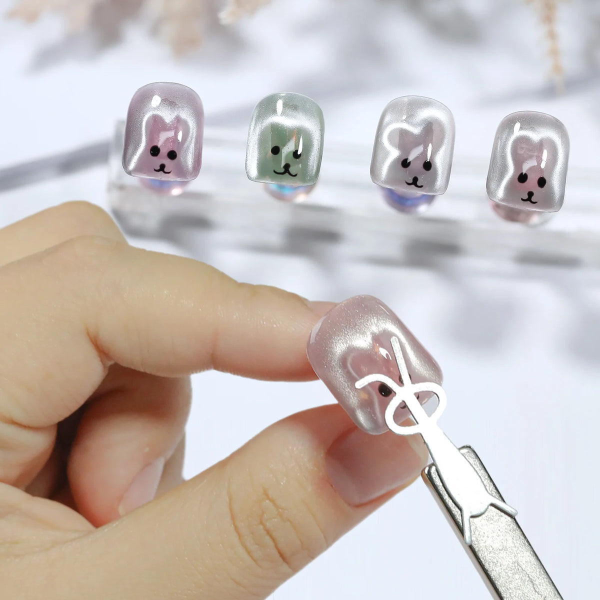 1/4Pcs Cute Rabbit Shaped Cat Eye Magnet Polish Magnet Nail Art Manicure Tools Rabbit Heart Shapes on Nails DIY Gel Polish