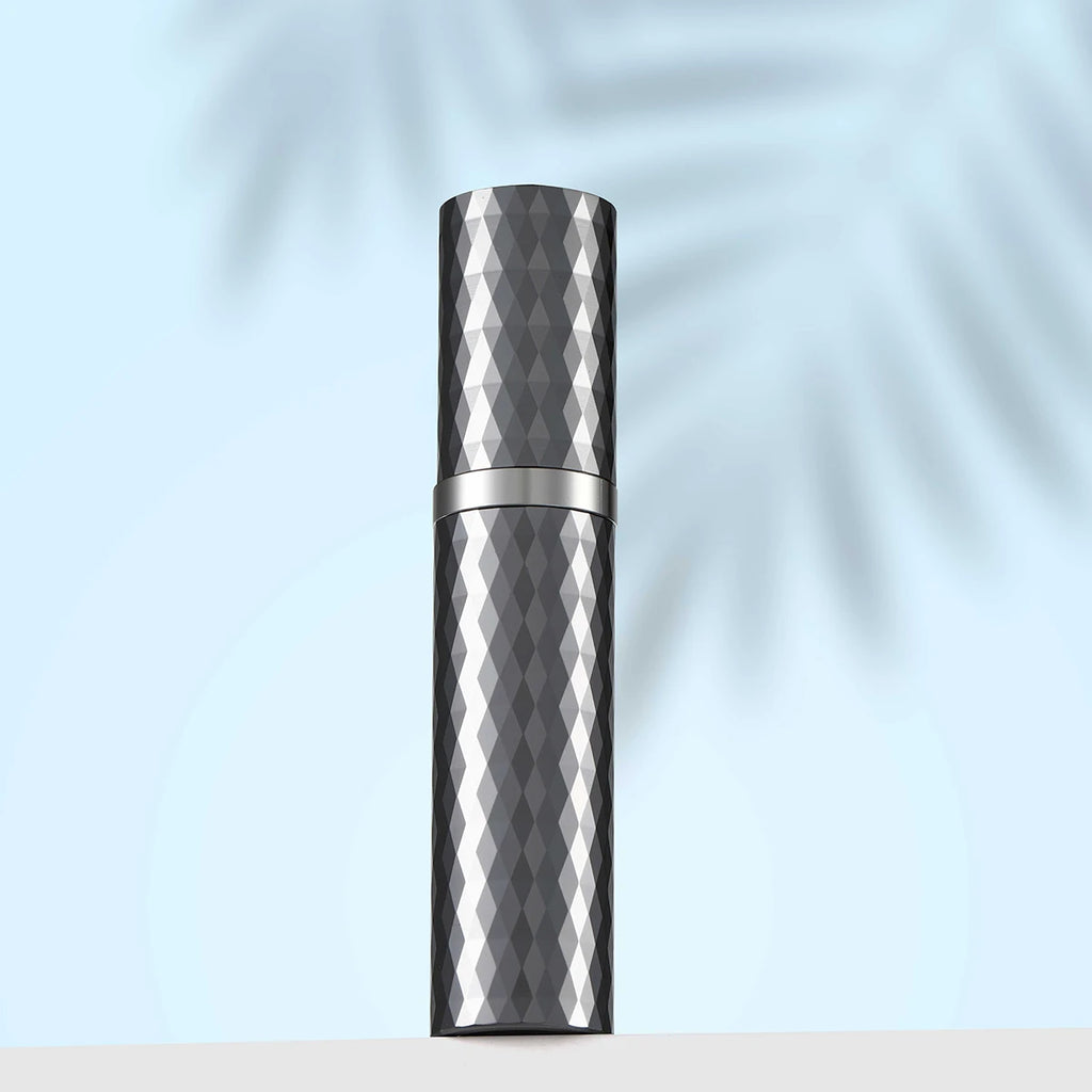 Luxury Premium Class Diamond Mini Travel Portable Bottom Filling Refillable Perfume Bottle Mini Spray Bottle 5ml Atomizer 1pcs