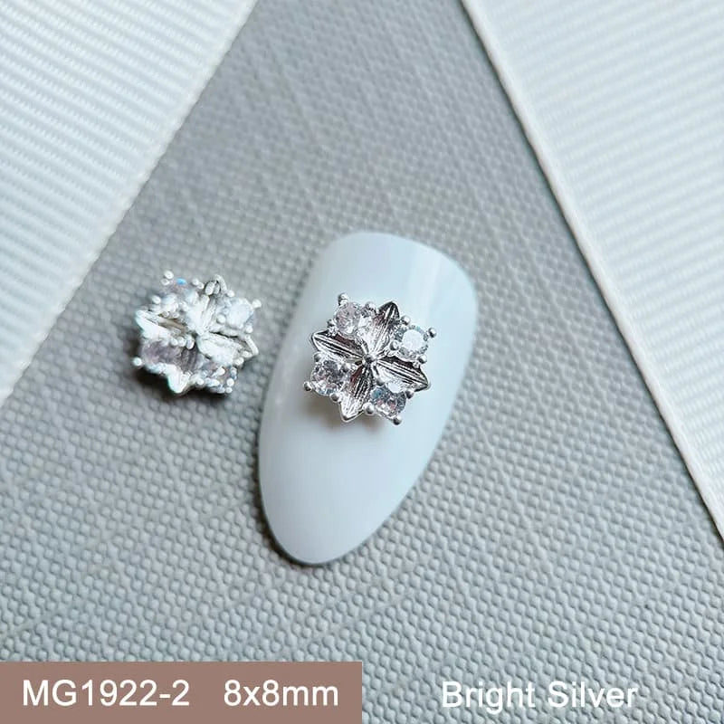 10pcs 3D Luxury Nail Art Charms Zircon Metal Star And Flower Decorations Starlight Jewelry Accessories for Manicure Supplies