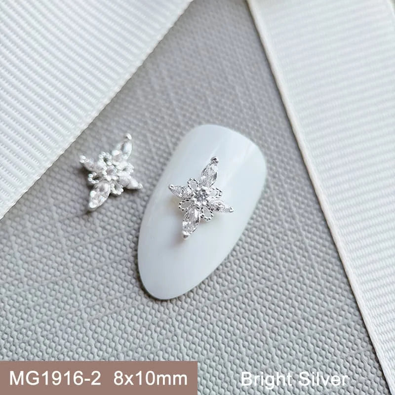 10pcs 3D Luxury Nail Art Charms Zircon Metal Star And Flower Decorations Starlight Jewelry Accessories for Manicure Supplies