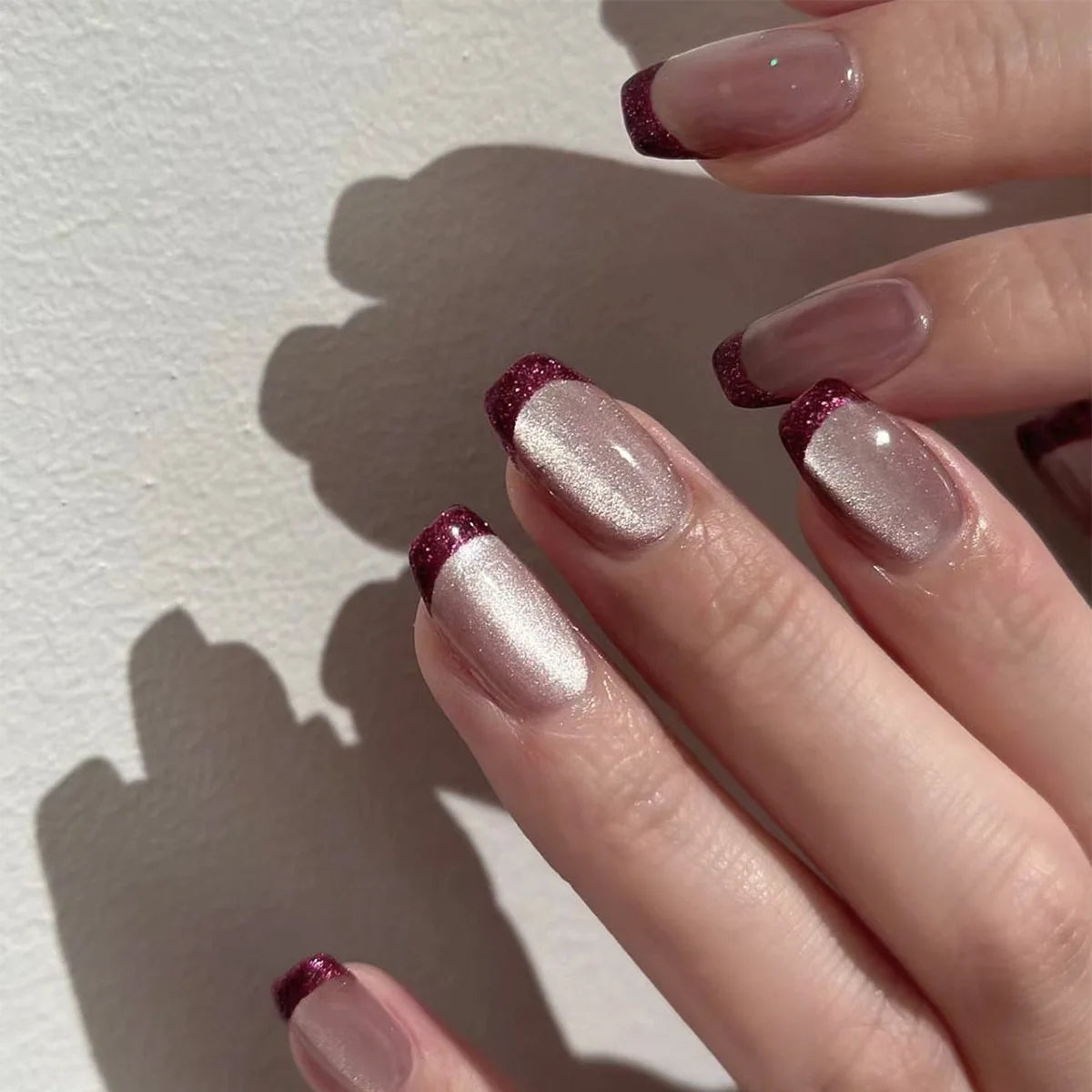 24Pcs Simple Square Head Fake Nail with nude design White Gradient French Press on False Nails Short Full Cover Nail Tips