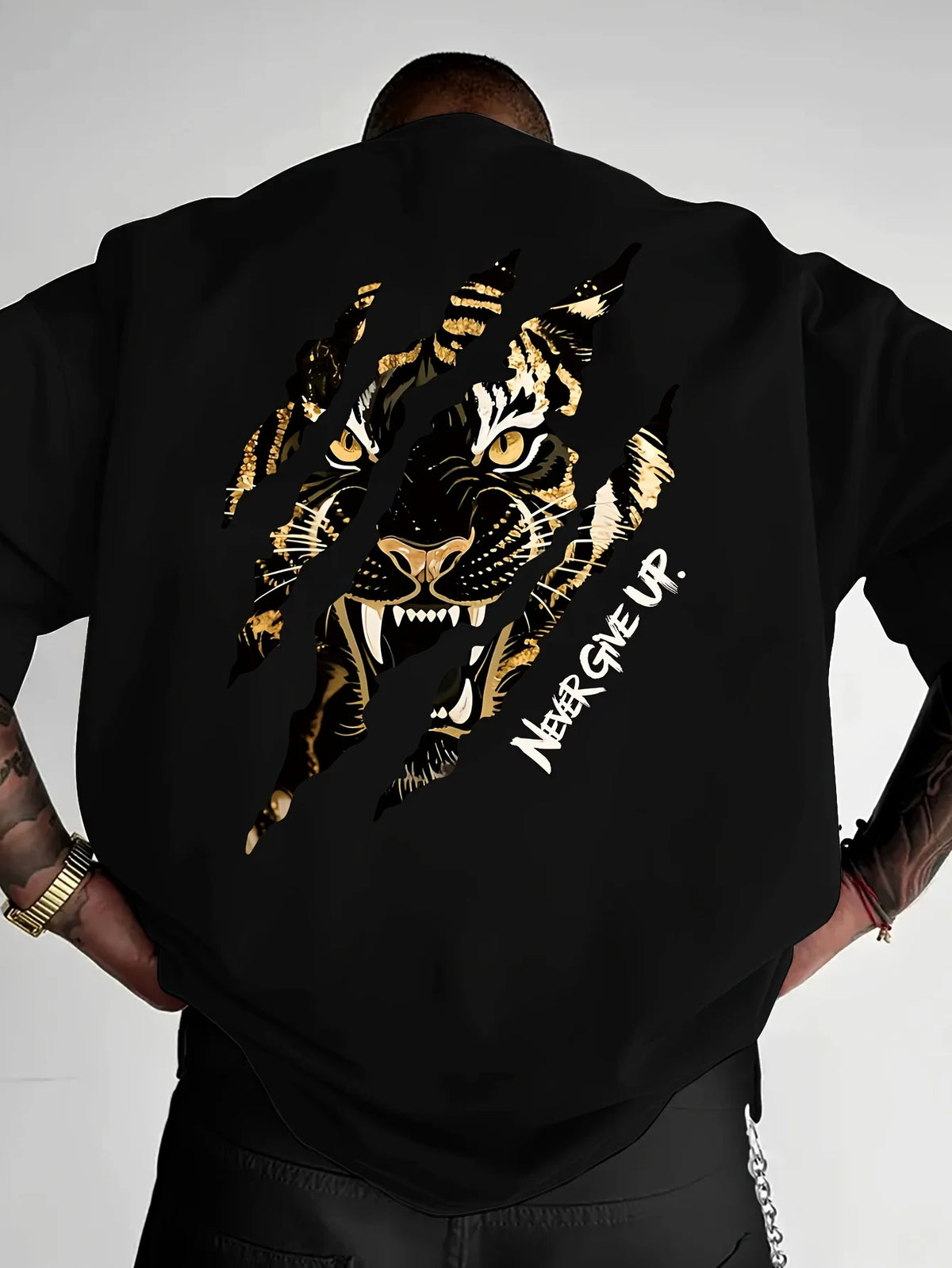 Tiger Claw Mark Never Give Up Print on Premium Soft 100% Cotton Men's T-Shirt Perfect for Summer Streetwear and Bold Style