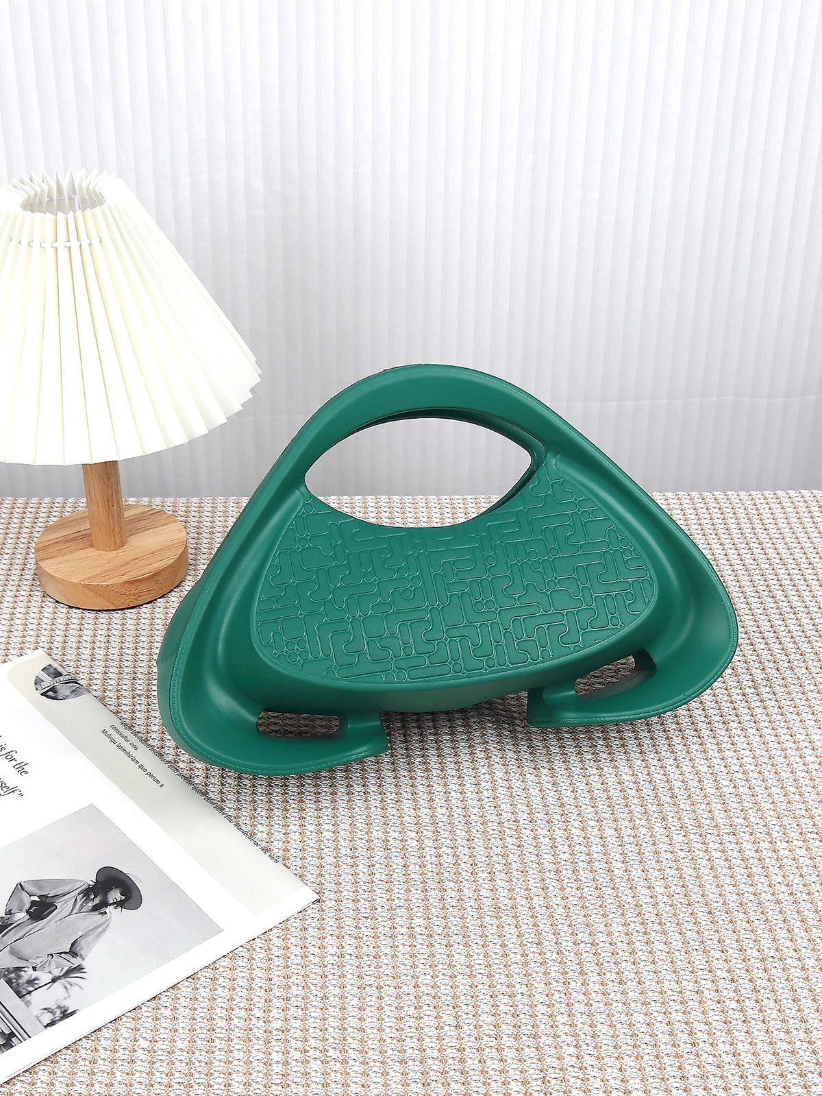 Unique Handheld Bag for Women's 2024 New Versatile Handheld Saddle Bag with a Small Texture for Casual Crossbody Bag
