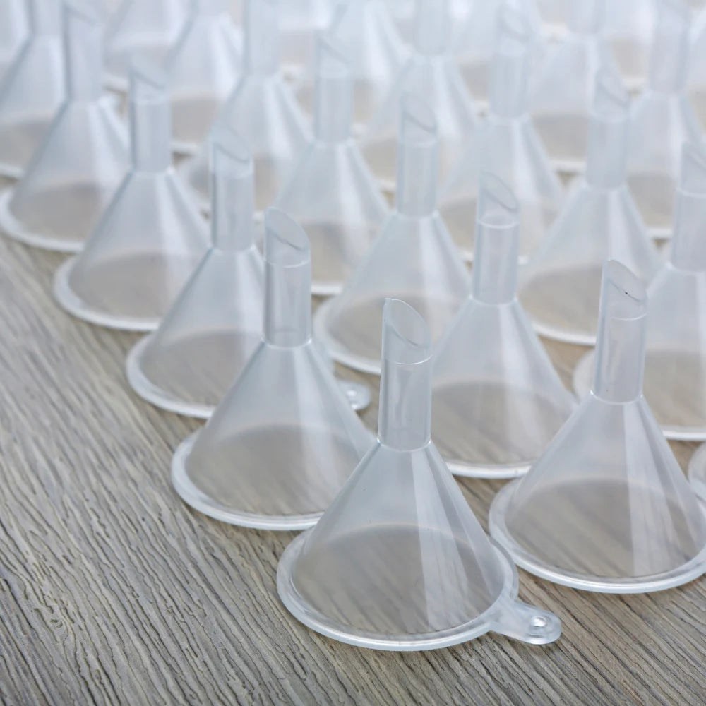 100/50pcs Mini Plastic Funnel, Perfume Liquid Funnel Essential Oil Filling Funnel, Small Clear Plastic Funnel for Liquid Filling
