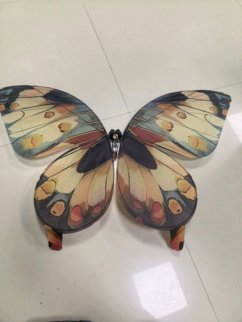 Remote Control Bionic Flapping Wing Butterfly Drone LED Light Ornithopter 2.4G RC Flying Butterfly Aircraft 7.4V Kids Gift