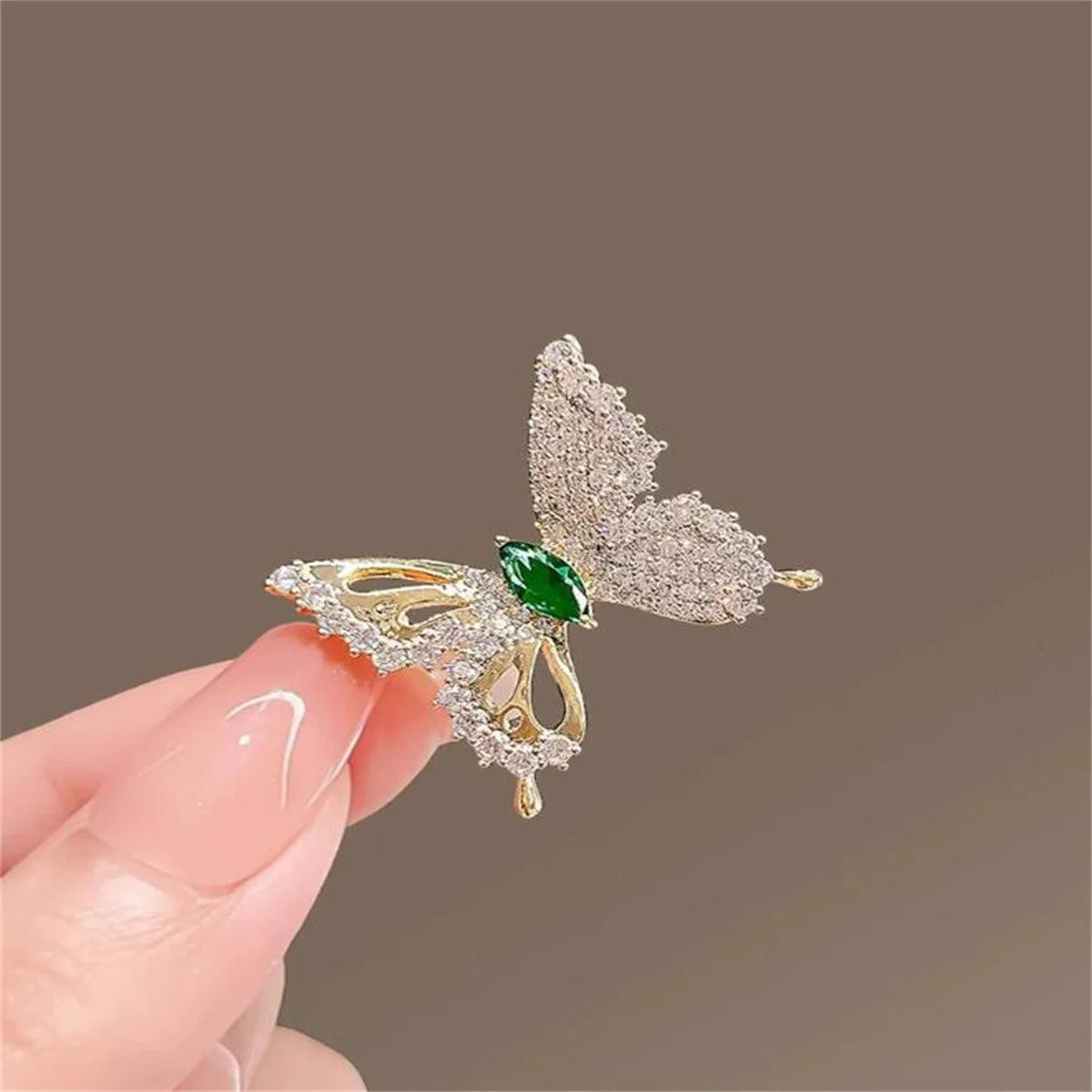 Luxury Butterfly Brooch, Exquisite Chest Flower Pin, Ladies' Jewelry Gift, Birthday Party Clothing Or Backpack, Suit Accessories