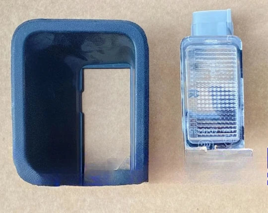 C00309678 License Plate Light Lamp Cover Left Right for Maxus T60 T70 T90 C00069211 C00069212  C00062229 C00062228 C00062229