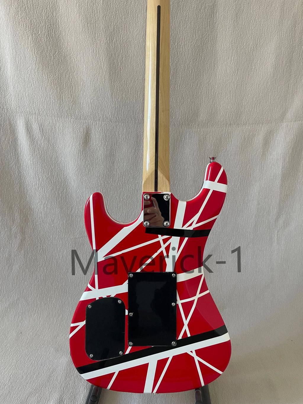 5150 White Stripe Red Electric Guitar Floyd Rose Tremolo Bridge, Locking Nut, Maple Neck & Fingerboard