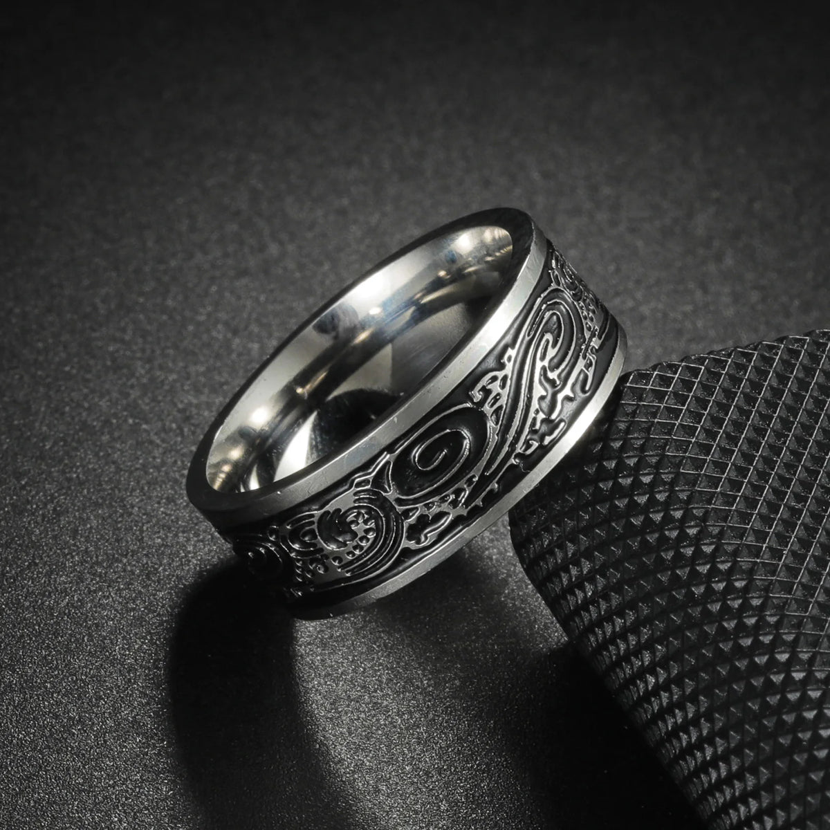 Stainless Steel Rings for Men Eye Silvery Retro Carving Celtic Band Rings Vintage Biker Band Rings