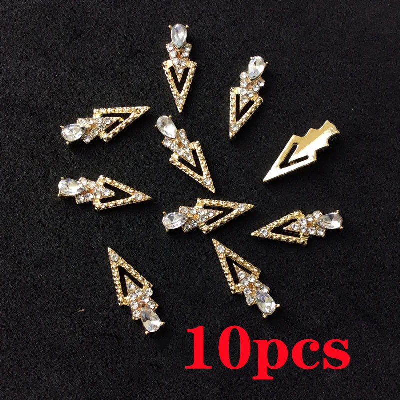 1 Bag Random Luxury Nail Art Dangle Jewelry  (Heart Bowknot)  Mixed Style 3D Nail Art Charms Tassel Design Alloy Nail Art Dangle