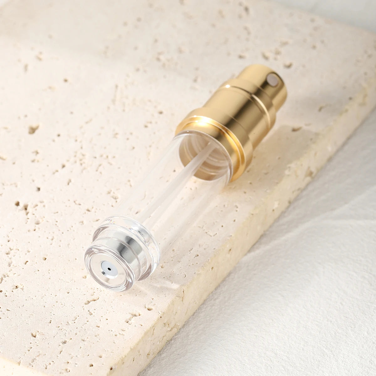 Luxury Premium Class Diamond Mini Travel Portable Bottom Filling Refillable Perfume Bottle Mini Spray Bottle 5ml Atomizer 1pcs