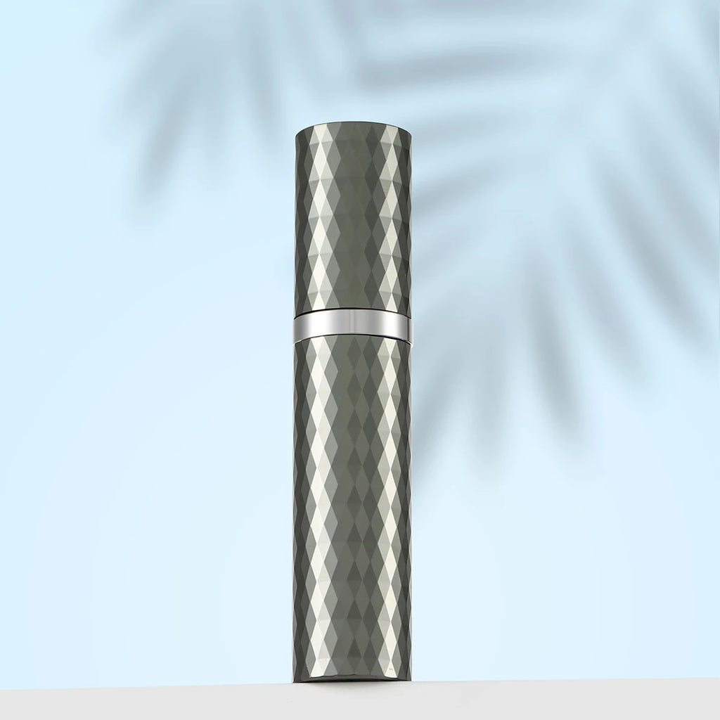 Luxury Premium Class Diamond Mini Travel Portable Bottom Filling Refillable Perfume Bottle Mini Spray Bottle 5ml Atomizer 1pcs
