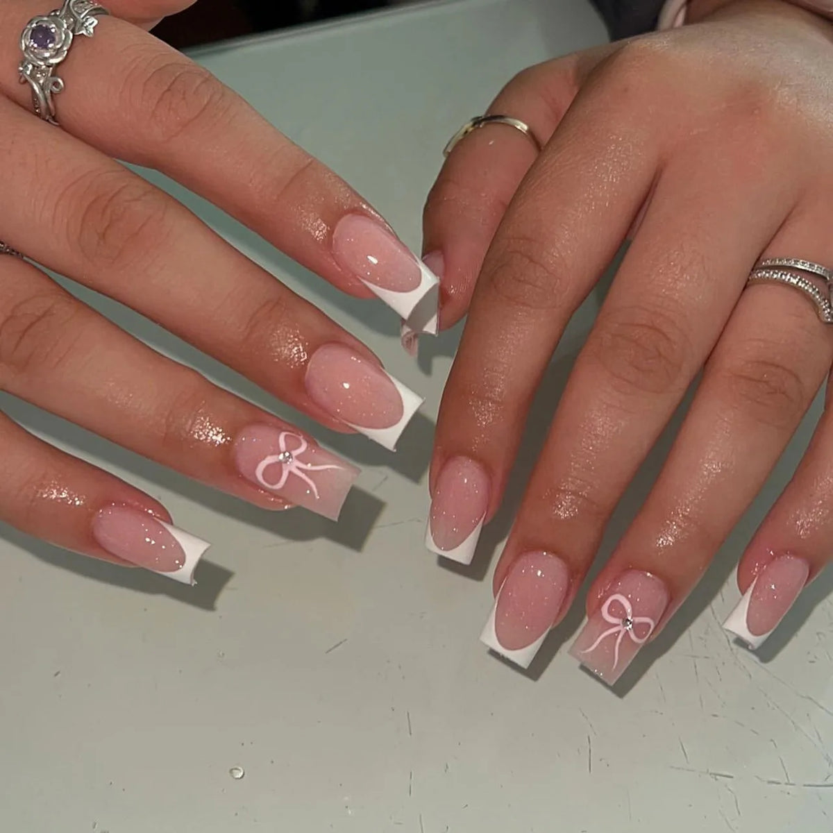 24Pcs Simple Square Head Fake Nail with nude design White Gradient French Press on False Nails Short Full Cover Nail Tips
