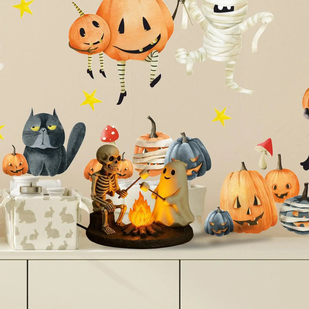 Halloween Skeleton & Ghost Bonfire Night Lamp, Flickering Campfire Nightlight, Spooky Indoor Tabletop Home Decoration Ornament