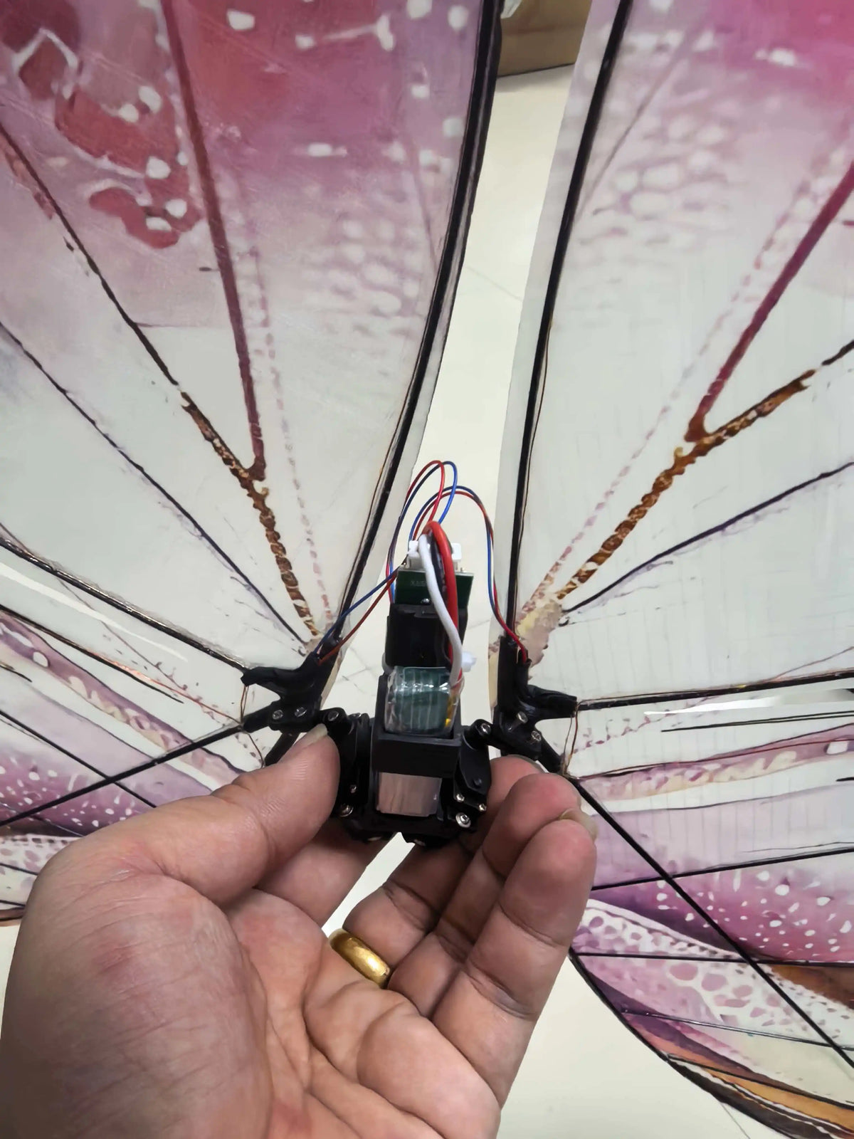 Remote Control Bionic Flapping Wing Butterfly Drone LED Light Ornithopter 2.4G RC Flying Butterfly Aircraft 7.4V Kids Gift