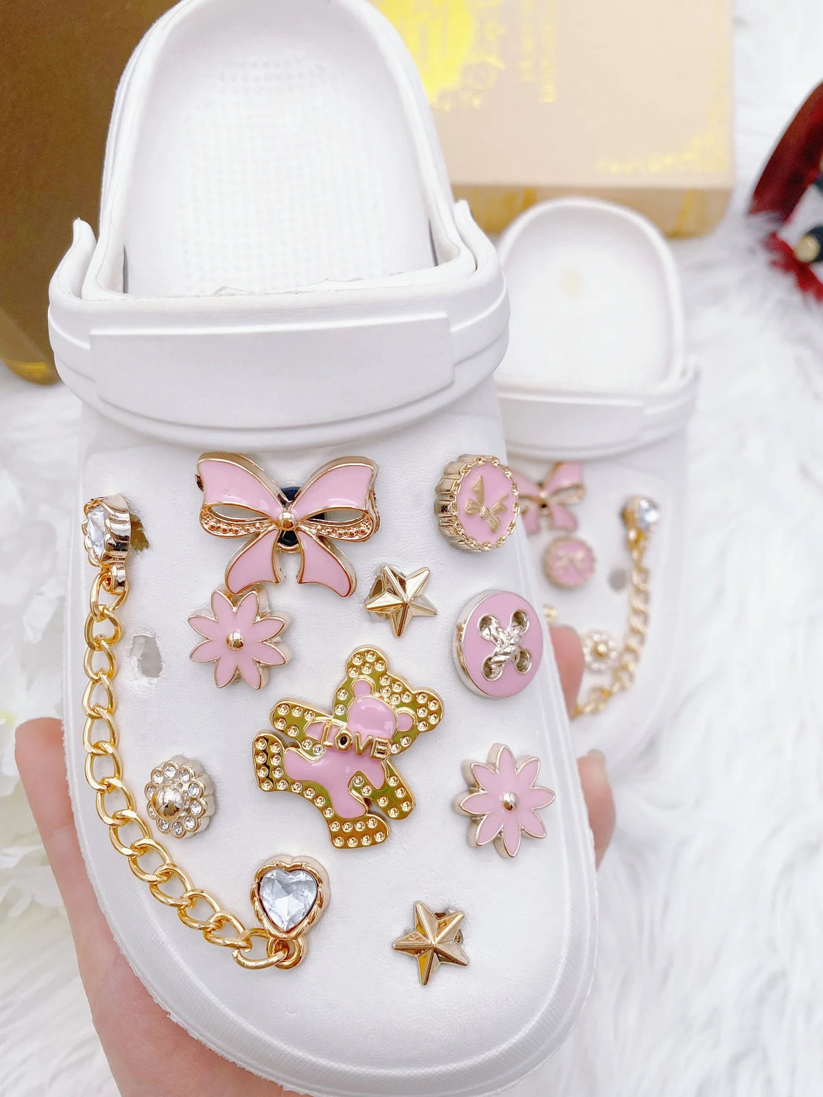 20 Pcs Trendy Pink Bear Chain Shoe Charms, Detachable DIY Accessories for Garden Shoes & Sandals, Versatile Outdoor Shoe Decorat