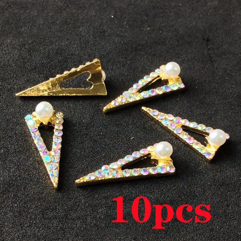 1 Bag Random Luxury Nail Art Dangle Jewelry  (Heart Bowknot)  Mixed Style 3D Nail Art Charms Tassel Design Alloy Nail Art Dangle
