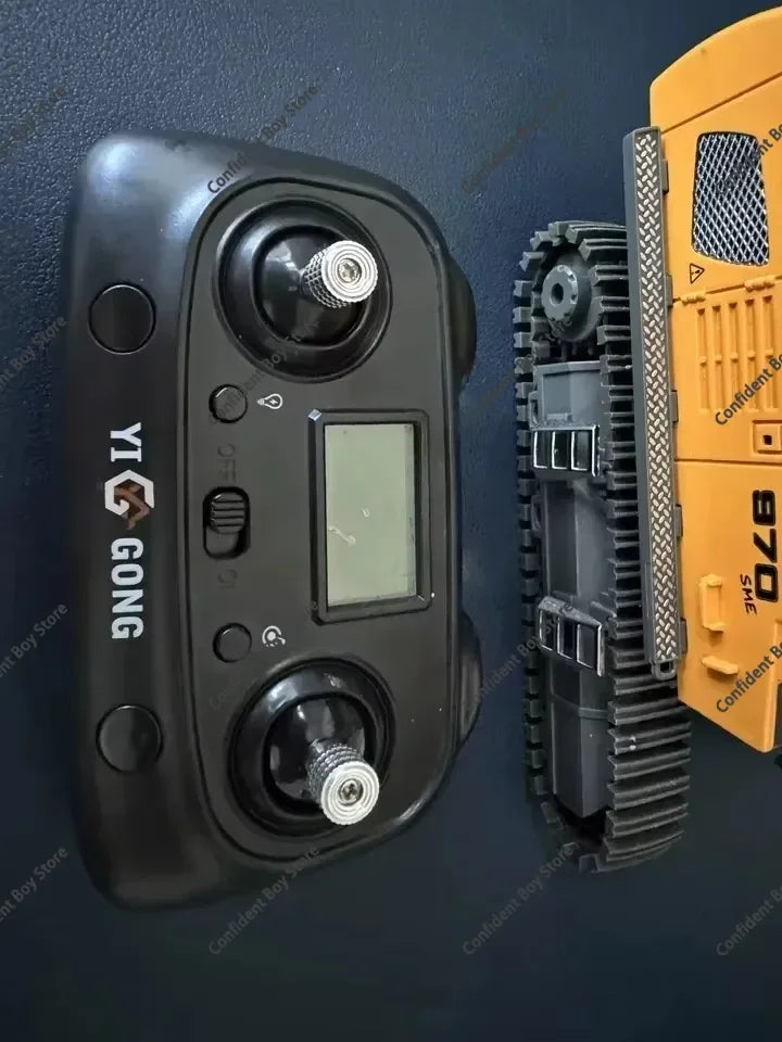 Mini Excavator 1/50 970 Electric Excavator Simulation Model With Lighting System Desktop Remote Control Excavator Model Toy