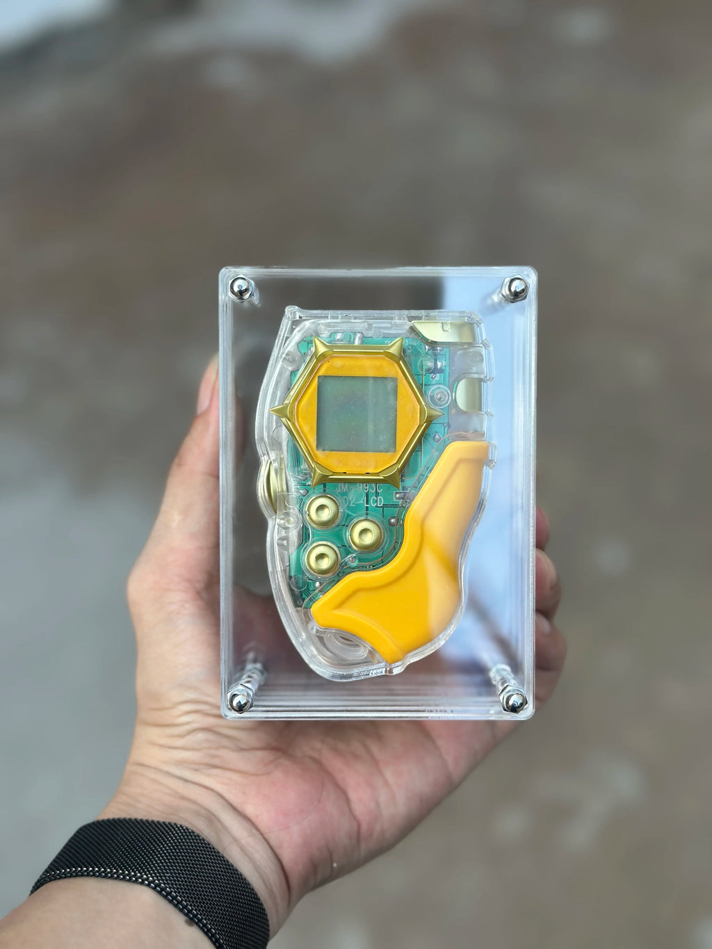 Official Style Digimon Digivice Stand - Transparent Acrylic Showcase & Organizer   Only The Shell！！！