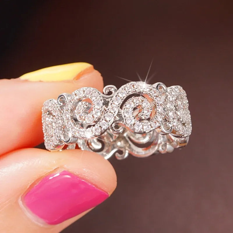 Huitan Exquisite CZ Rings for Women Engagement Wedding Band Accessories Silver Color Luxury Fashion Female Jewelry New Arrival