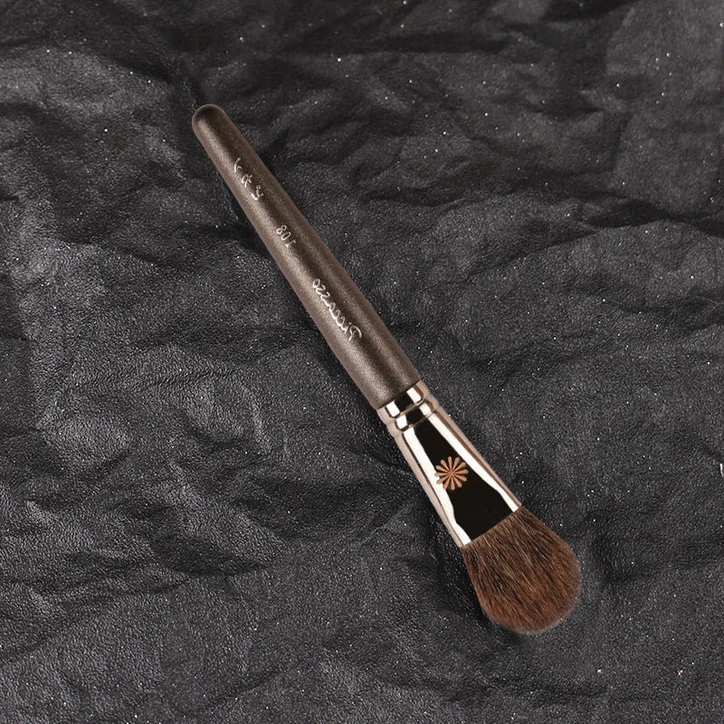 Piccasso Grey Makeup Brush 108 Blush Brush Soft Fleece Solid Wood Professional Smooth Delicate Blush Brush Facial Makeup Brush