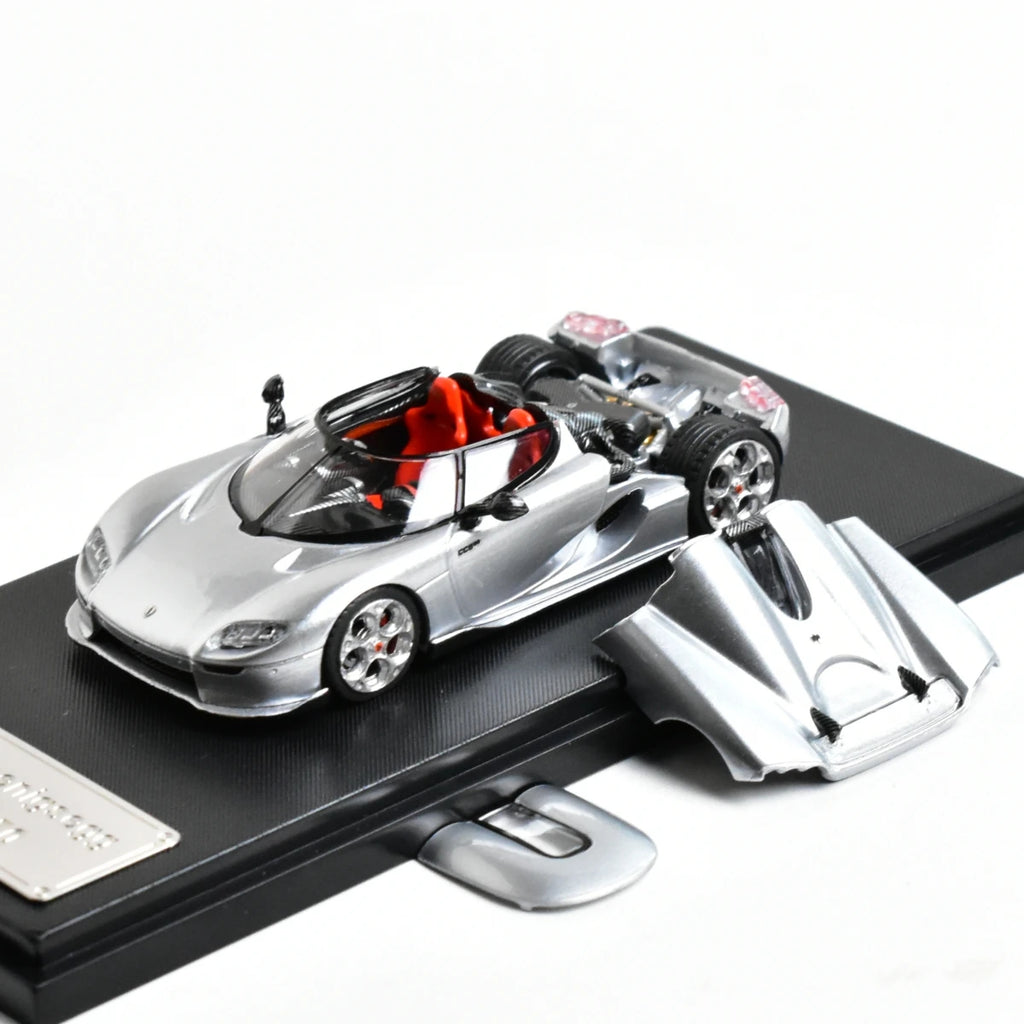 RM 1:64 CC850 Diecast Model Car