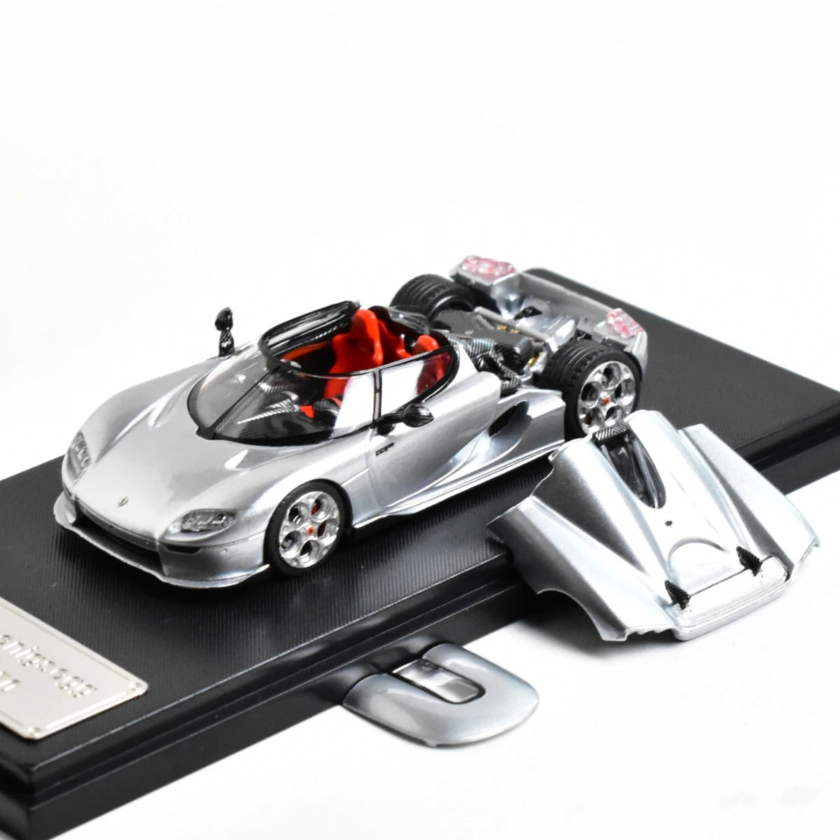 RM 1:64 CC850 Diecast Model Car