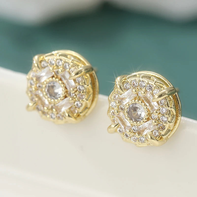 Delicate stud earrings for men and women Square accessories suitable for wedding parties go with everything