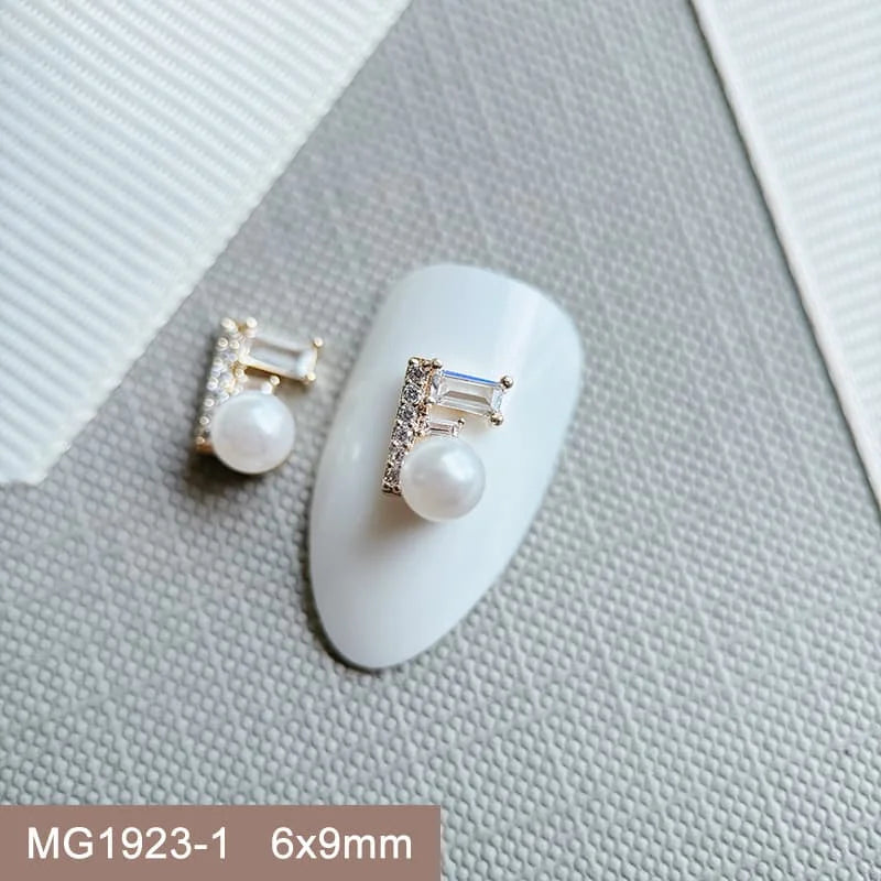 10pcs 3D Luxury Nail Art Charms Zircon Metal Star And Flower Decorations Starlight Jewelry Accessories for Manicure Supplies