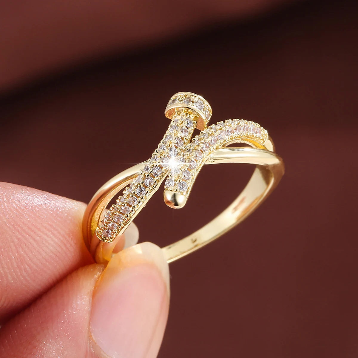 Fashion Twisted Rivet Women's Ring Elegant CZ Lines Cross Ring for Daily & Party Wear