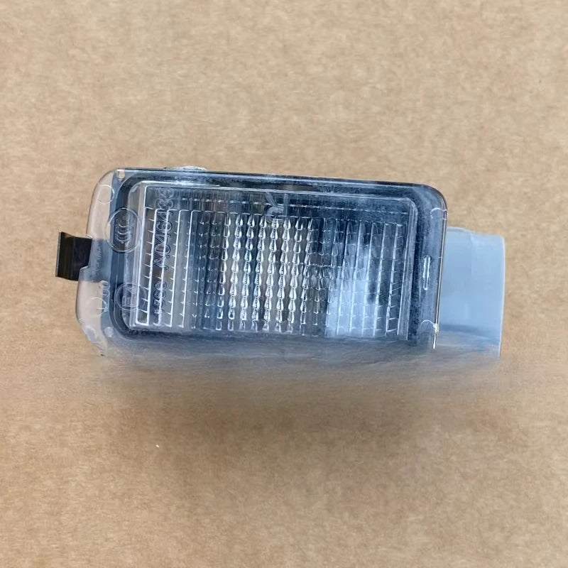 C00309678 License Plate Light Lamp Cover Left Right for Maxus T60 T70 T90 C00069211 C00069212  C00062229 C00062228 C00062229